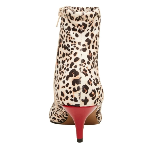 Betsey Johnson Verona Booties - Picture 4 of 12